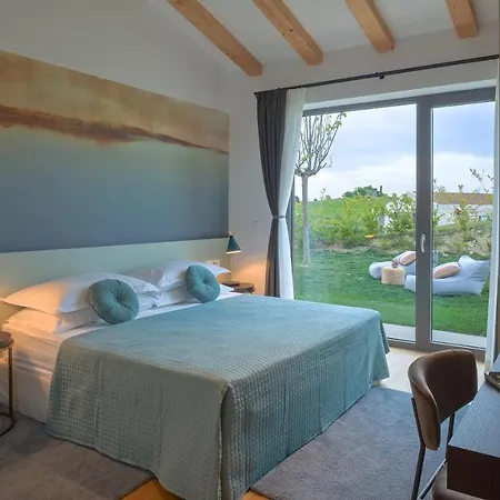 Tramonto Бртонигла